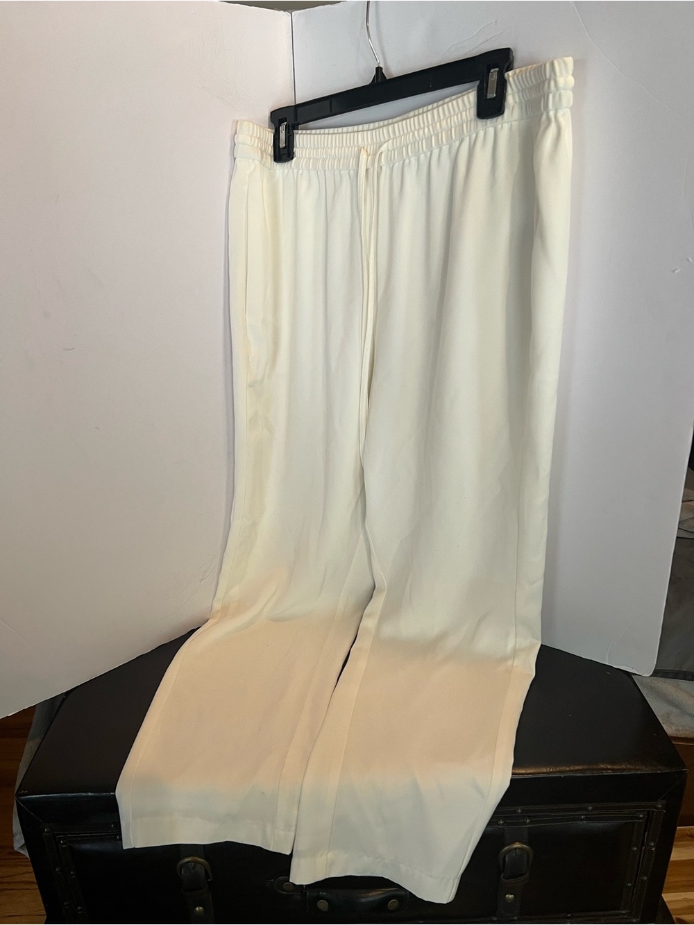 DKNYC Cream Wide-Leg Pull-On Pants
